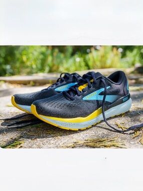 Brooks Ghost 16 - Black - men size 10.5 new $ 140
Black - Forged Iron - Blue